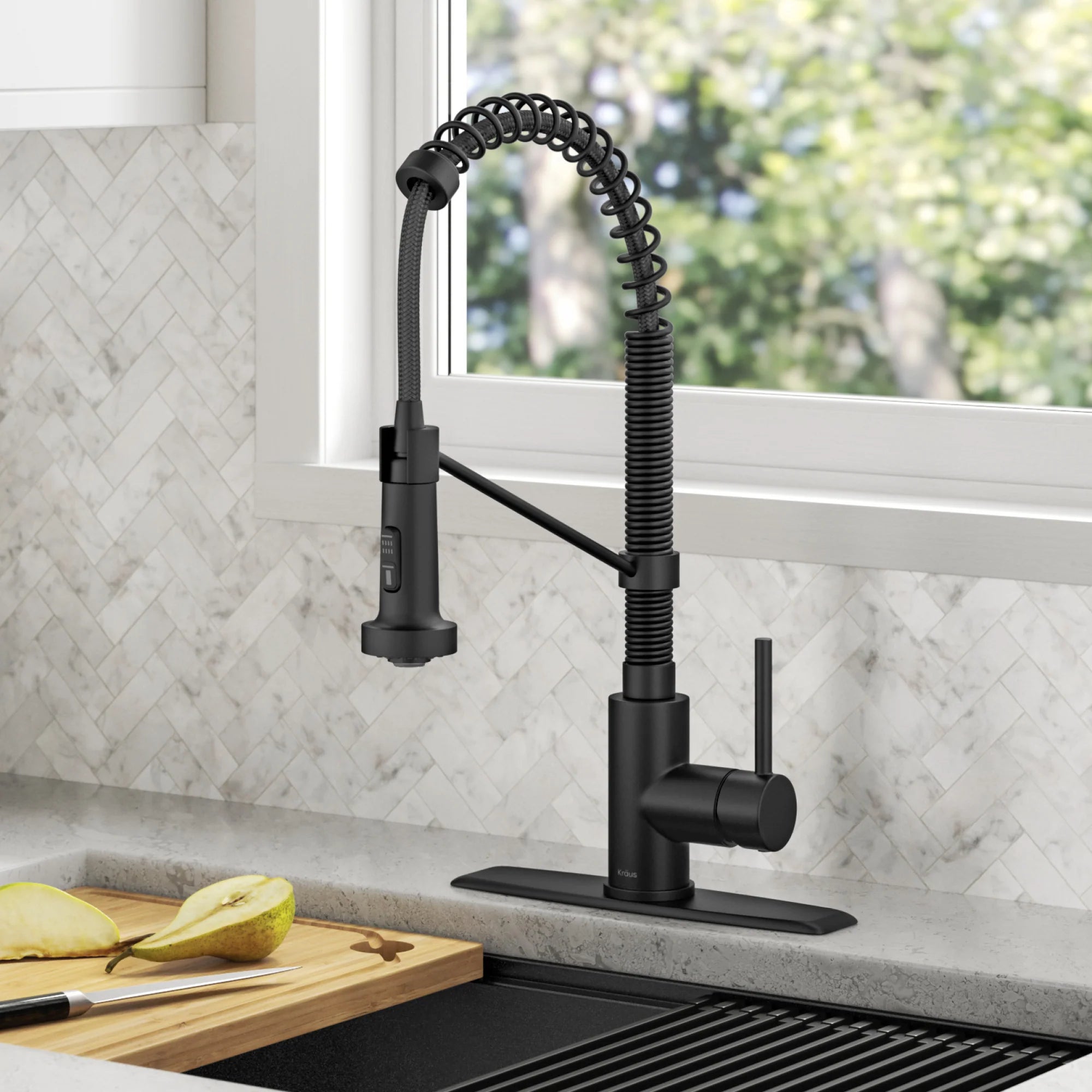 KRAUS Bolden Commercial Style Pull-Down Single Handle Kitchen Faucet with Deck Plate
