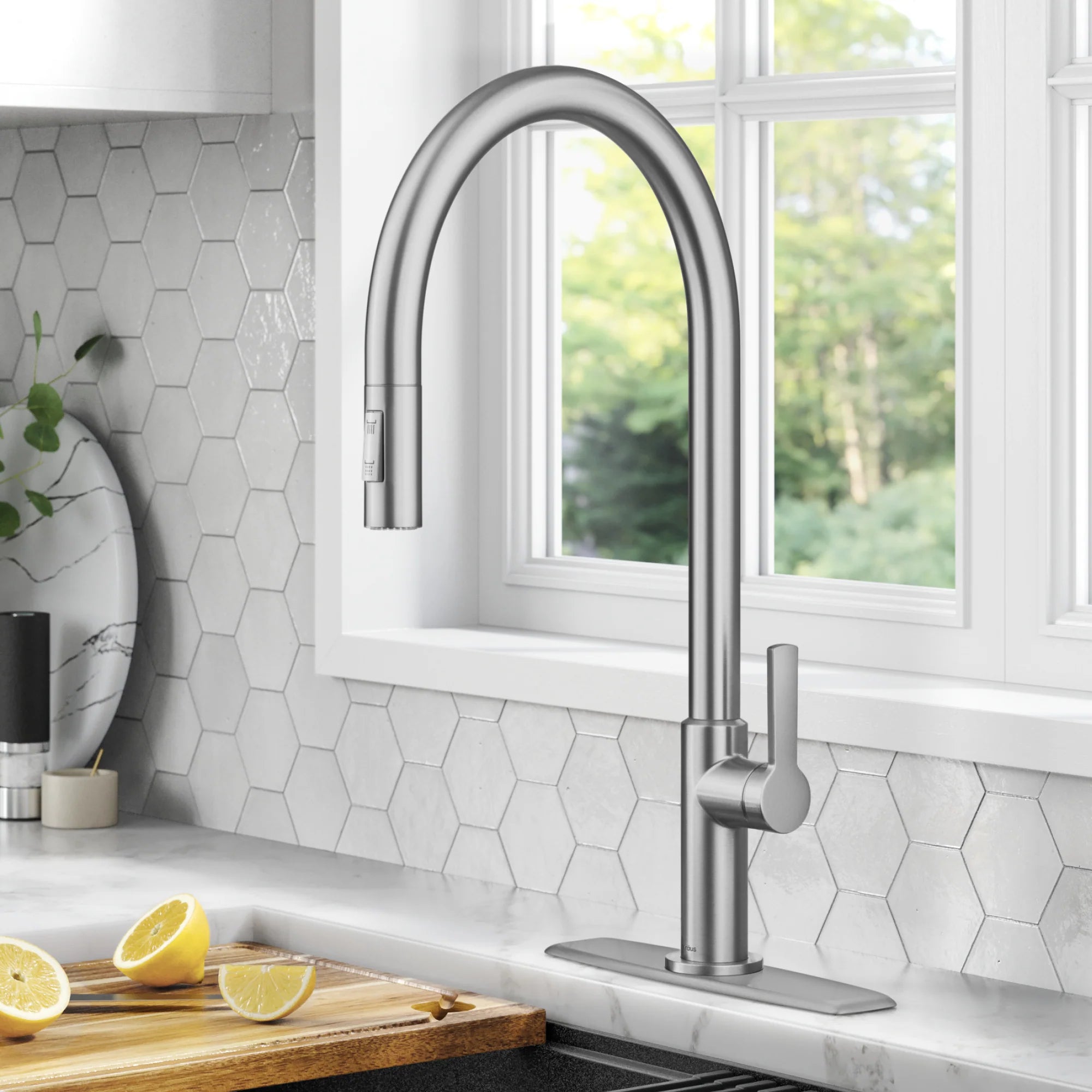 KRAUS Oletto High-Arc Single Handle Pull-Down Kitchen Faucet with Deck Plate