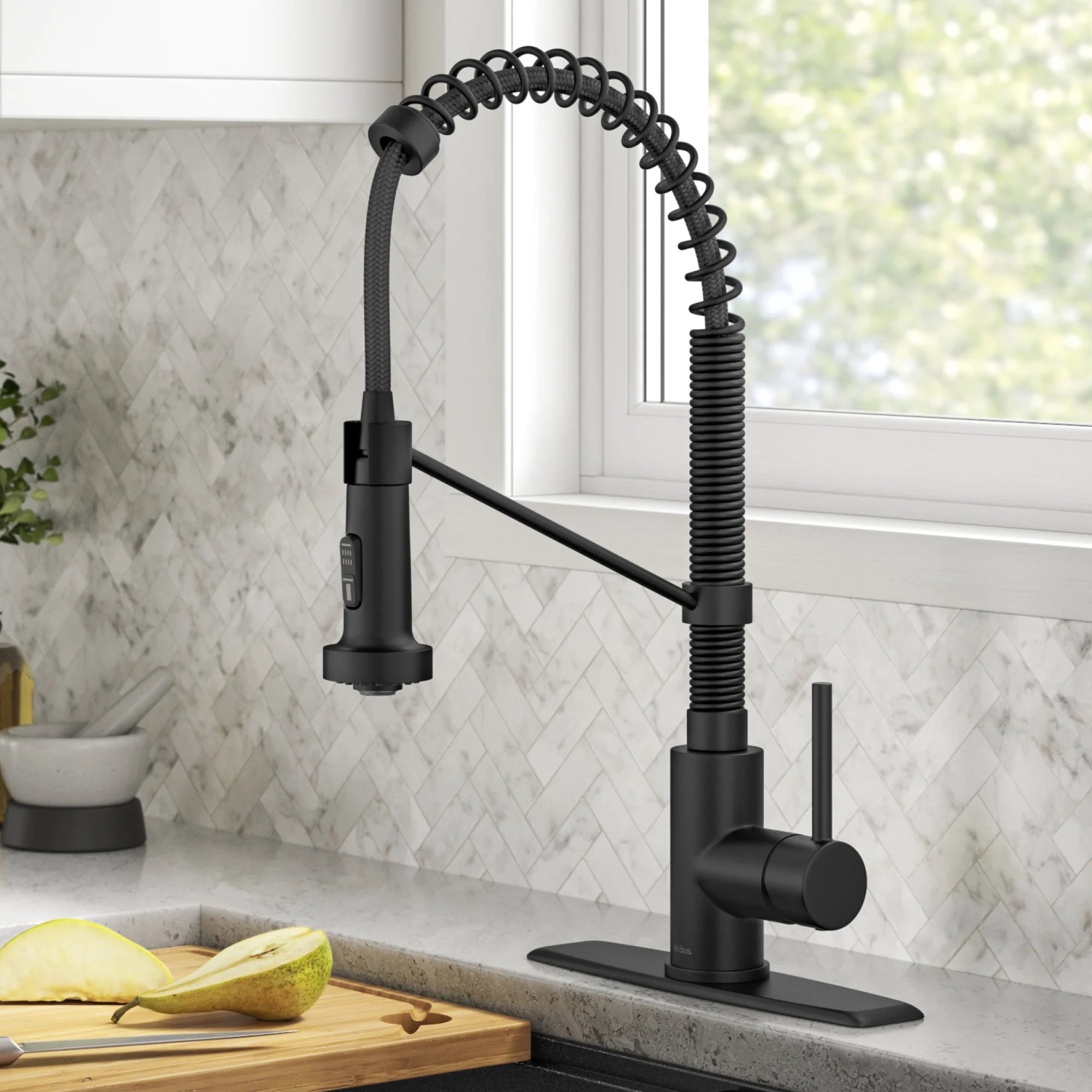 KRAUS Bolden Commercial Style Pull-Down Single Handle Kitchen Faucet with Deck Plate